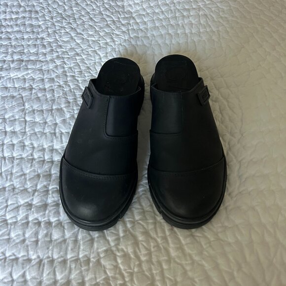 GANNI Black Chunky Lug Sole City Clogs Size 38 - Picture 1 of 4